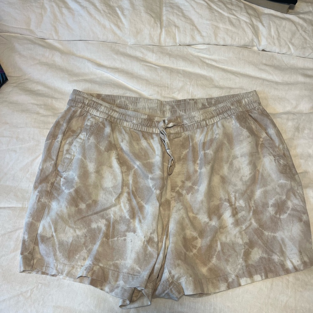 Old Navy Beige Tie-Dye Shorts